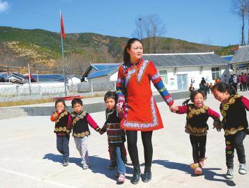 代表委員熱議“一村一幼”計劃如何提質增效 讓民族地區(qū)的孩子從能入園到入好園