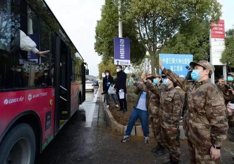 湖北多地實施戰(zhàn)時管制，這場仗打到什么階段了？